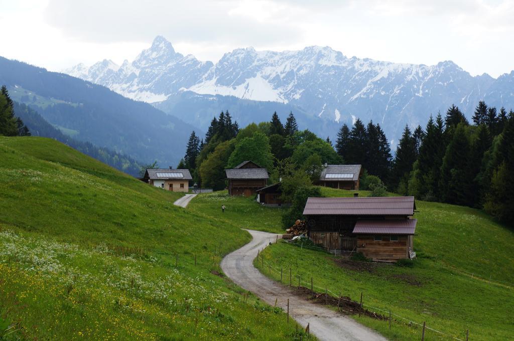 Maisaess Lifinarblick Villa Schruns Room photo
